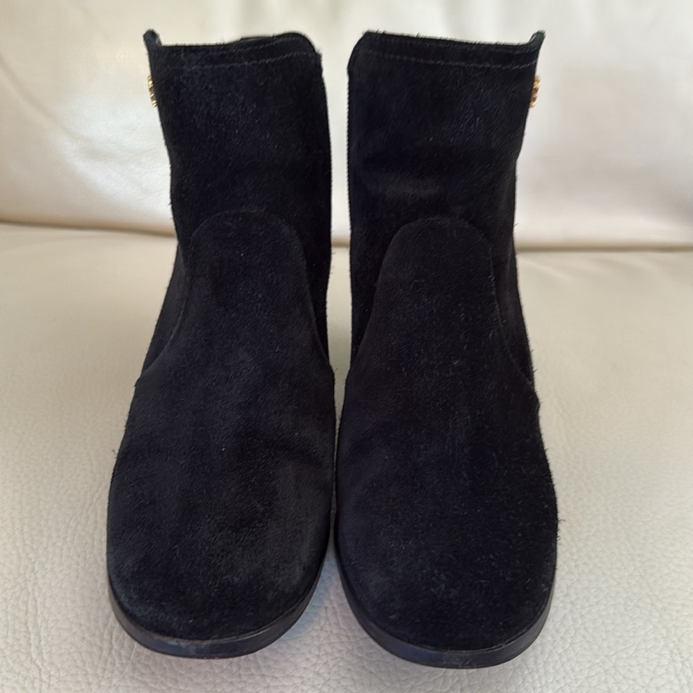 Tory Burch (Sabe)Black Ankle Booties With Gold Logo Sz6 View 2